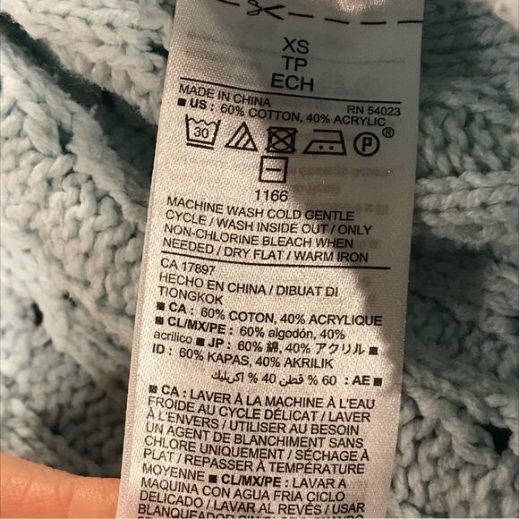 Pale pastel blue open knit sweater - Picture 9 of 11